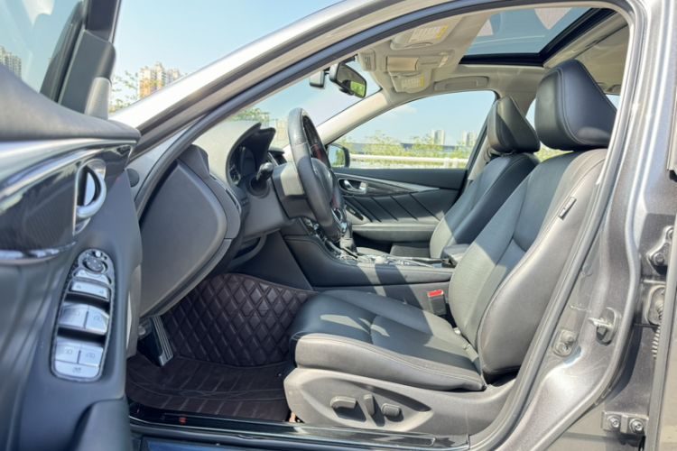 Used Infiniti Q50L 2019 2.0T 30th Anniversary Limited Edition Interior 8