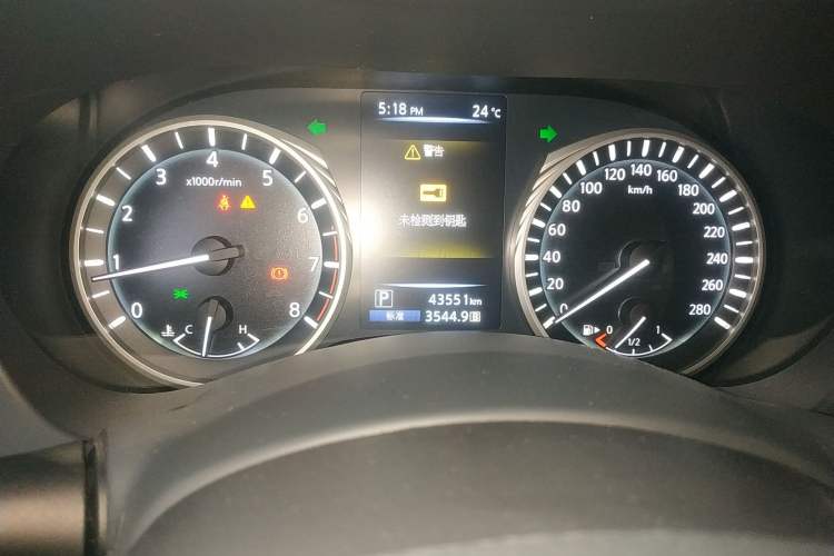 Used Infiniti Q50L 2019 2.0T 30th Anniversary Limited Edition Odometer Close Up