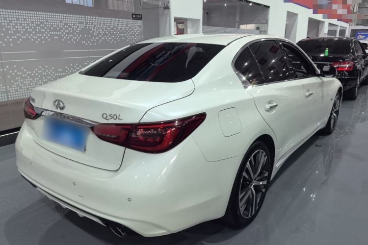Used Infiniti Q50L 2019 2.0T 30th Anniversary Limited Edition Rear Right 45 Deg