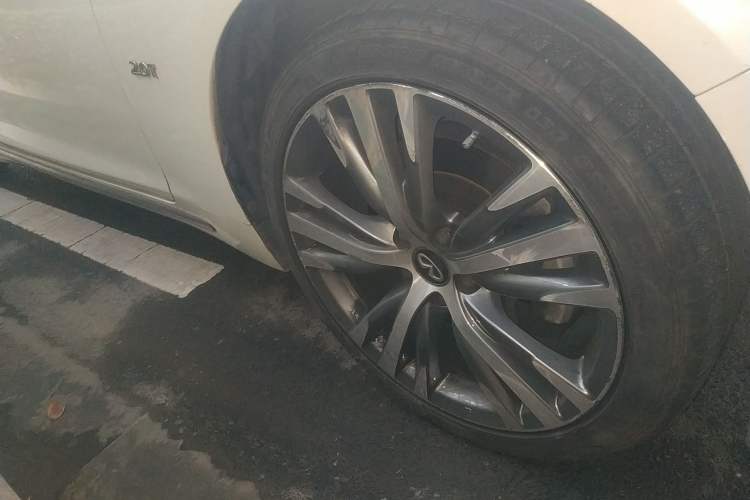 Used Infiniti Q50L 2019 2.0T 30th Anniversary Limited Edition Right Front Wheel Hub