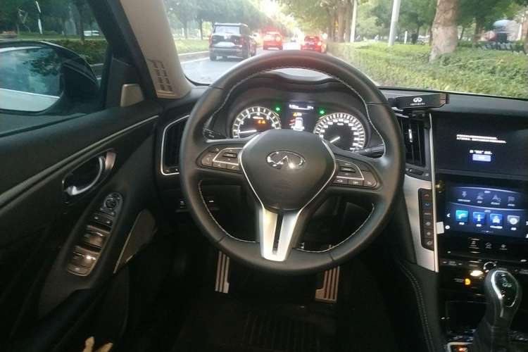 Used Infiniti Q50L 2019 2.0T 30th Anniversary Limited Edition Steering Wheel