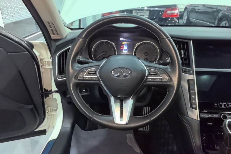 Used Infiniti Q50L 2019 2.0T 30th Anniversary Limited Edition Steering Wheel