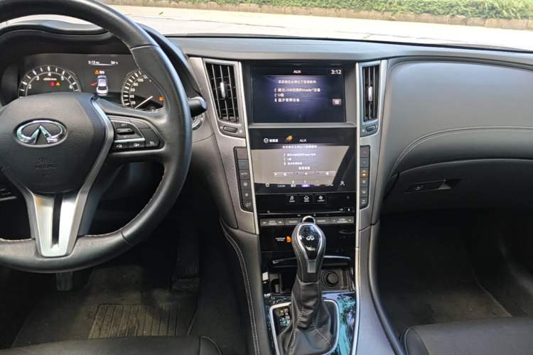 Used Infiniti Q50L 2021 2.0T Enjoyment Edition Audio And AC Panel