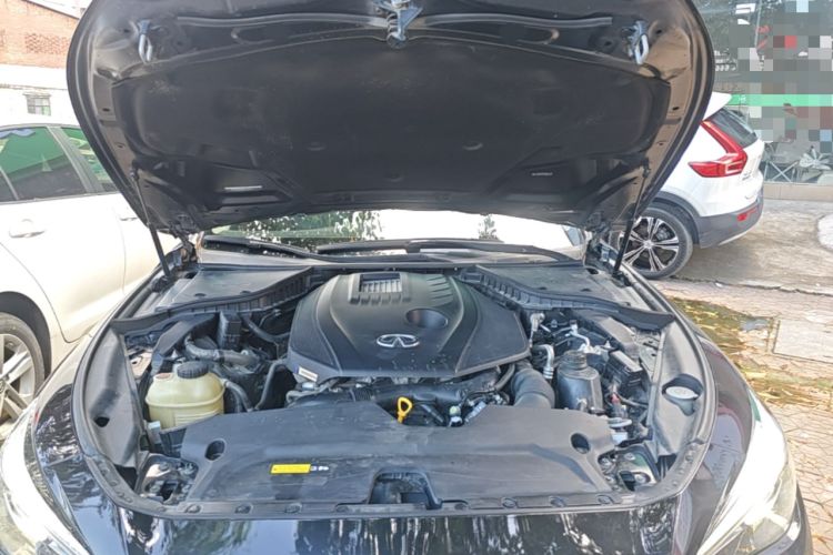 Used Infiniti Q50L 2021 2.0T Enjoyment Edition Engine Bay
