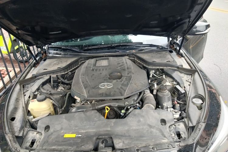 Used Infiniti Q50L 2021 2.0T Enjoyment Edition Engine Bay