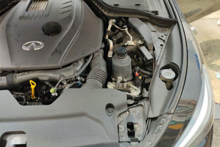 Used Infiniti Q50L 2021 2.0T Enjoyment Sport Edition Engine Bay Left