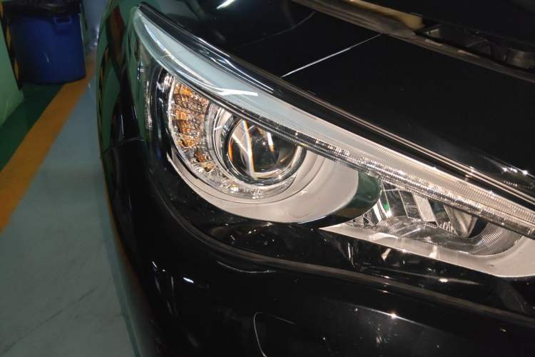 Used Infiniti Q50L 2021 2.0T Enjoyment Edition Right Front Headlight