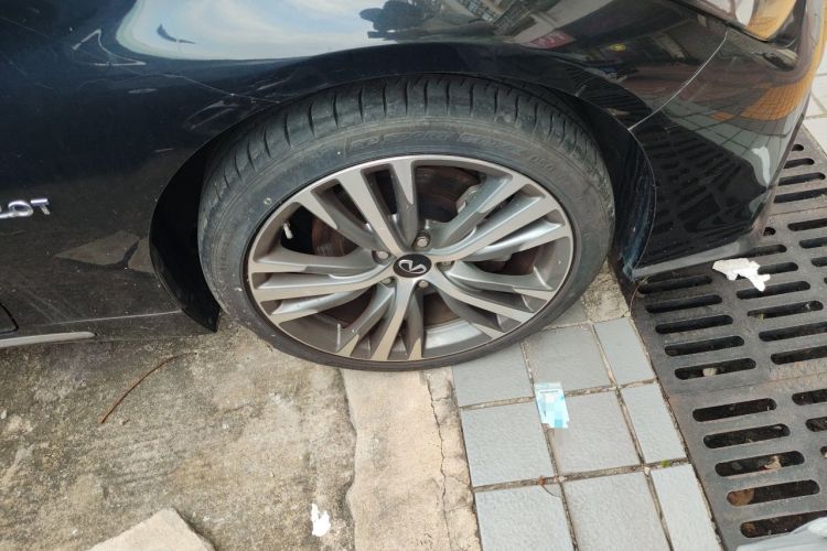 Used Infiniti Q50L 2021 2.0T Enjoyment Sport Edition Right Front Wheel Hub