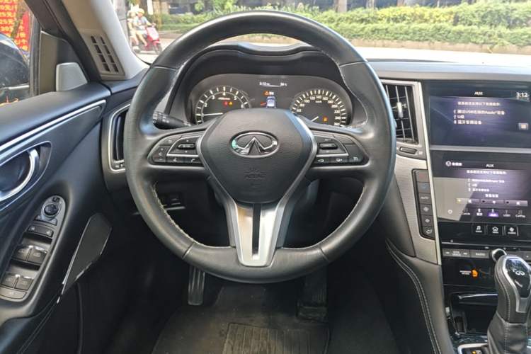 Used Infiniti Q50L 2021 2.0T Enjoyment Edition Steering Wheel