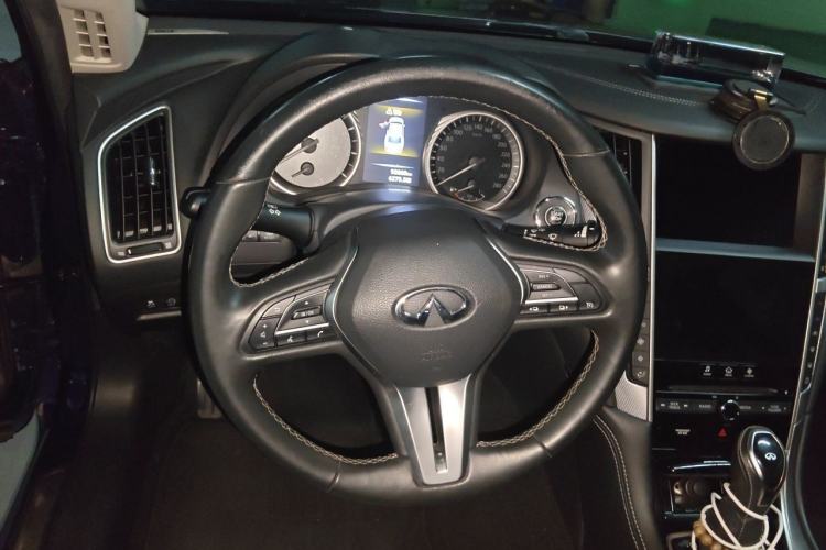 Used Infiniti Q50L 2021 2.0T Enjoyment Edition Steering Wheel