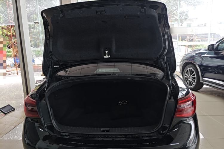 Used Infiniti Q50L 2021 2.0T Enjoyment Edition Trunk