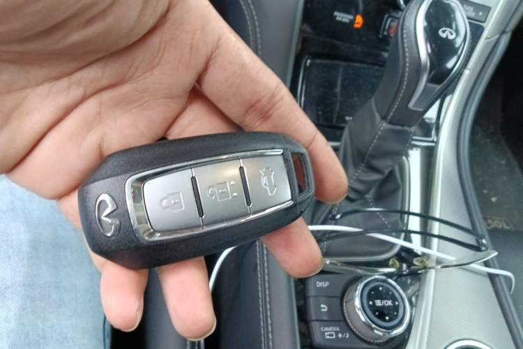 Used Infiniti Q50L 2021 2.0T Enjoyment Edition Vehicle Key