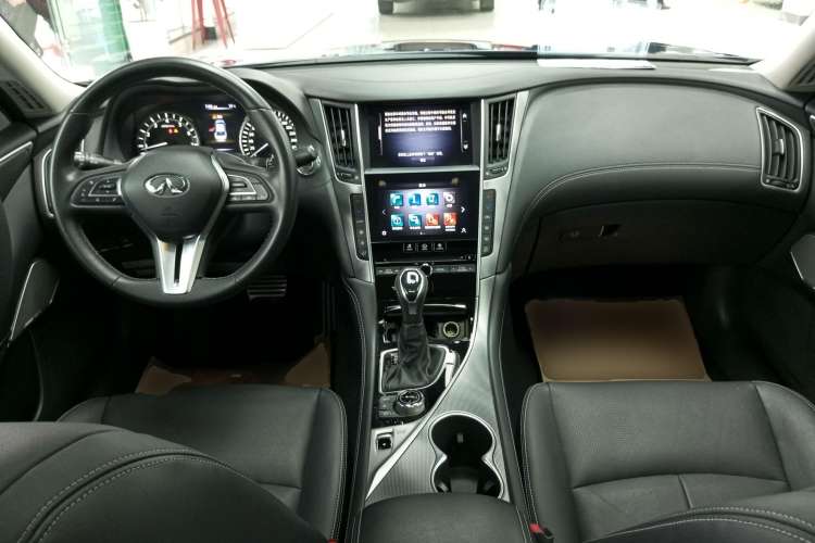 Used Infiniti Q50L 2021 2.0T Enjoyment Sport Edition Center Console