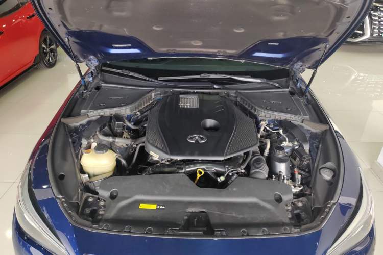 Used Infiniti Q50L 2021 2.0T Enjoyment Edition Engine Bay