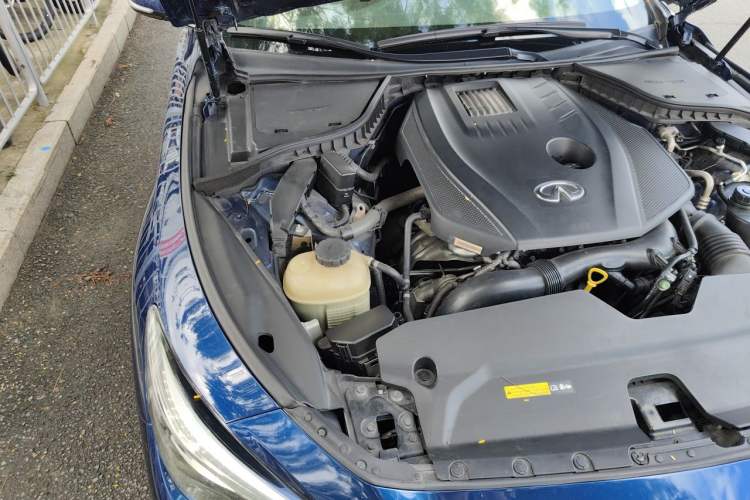 Used Infiniti Q50L 2021 2.0T Enjoyment Sport Edition Engine Bay Right