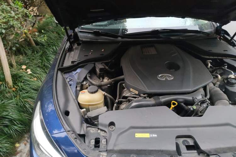 Used Infiniti Q50L 2021 2.0T Enjoyment Sport Edition Engine Bay Right