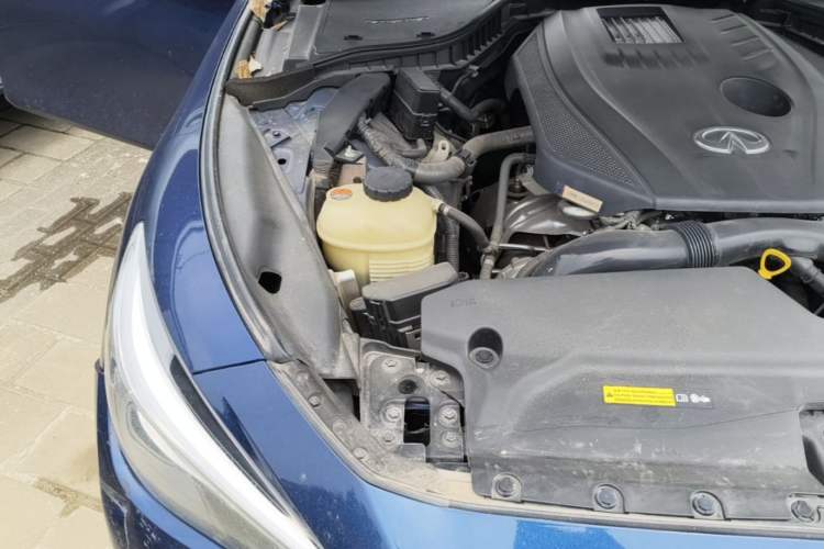 Used Infiniti Q50L 2021 2.0T Enjoyment Edition Engine Bay Right