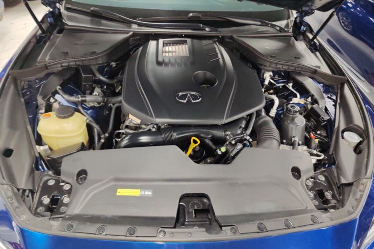 Used Infiniti Q50L 2021 2.0T Enjoyment Edition Engine Bay