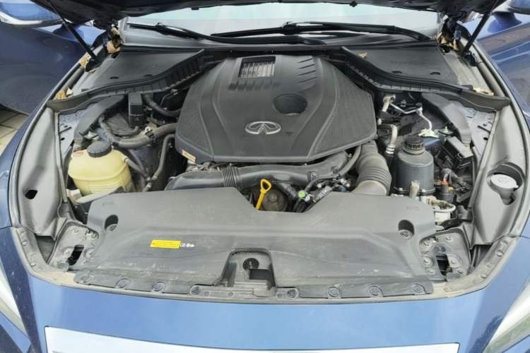 Used Infiniti Q50L 2021 2.0T Enjoyment Edition Engine Bay