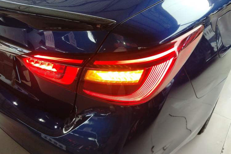 Used Infiniti Q50L 2021 2.0T Enjoyment Sport Edition Exterior 3