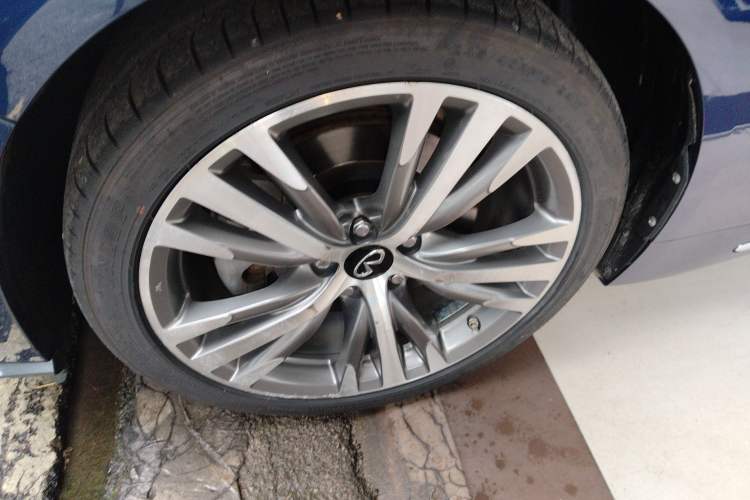Used Infiniti Q50L 2021 2.0T Enjoyment Sport Edition Exterior 4