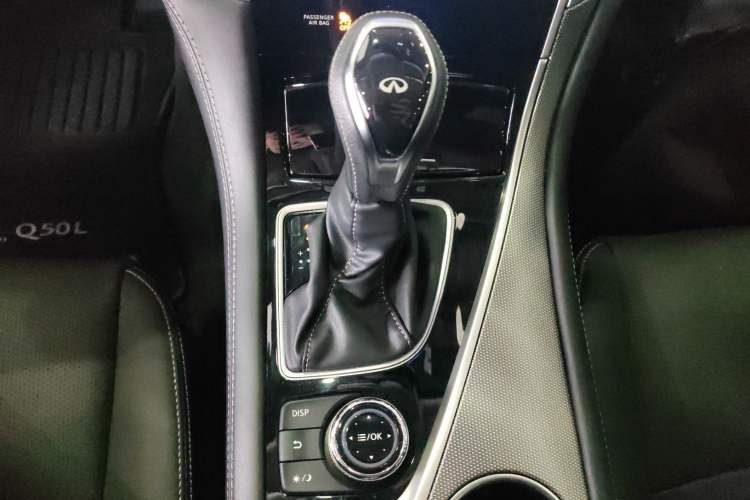 Used Infiniti Q50L 2021 2.0T Enjoyment Edition Gear Lever