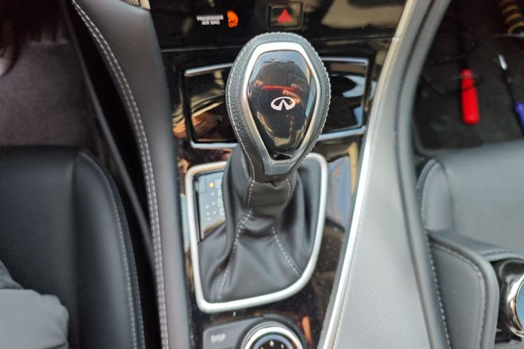 Used Infiniti Q50L 2021 2.0T Enjoyment Edition Gear Lever