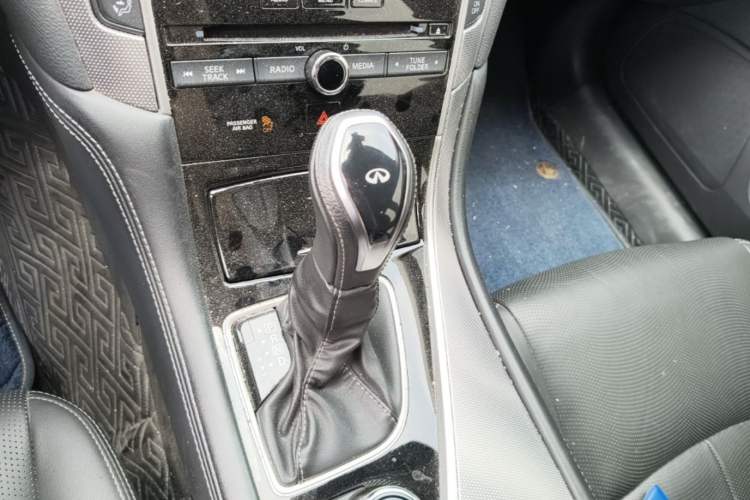 Used Infiniti Q50L 2021 2.0T Enjoyment Edition Gear Lever