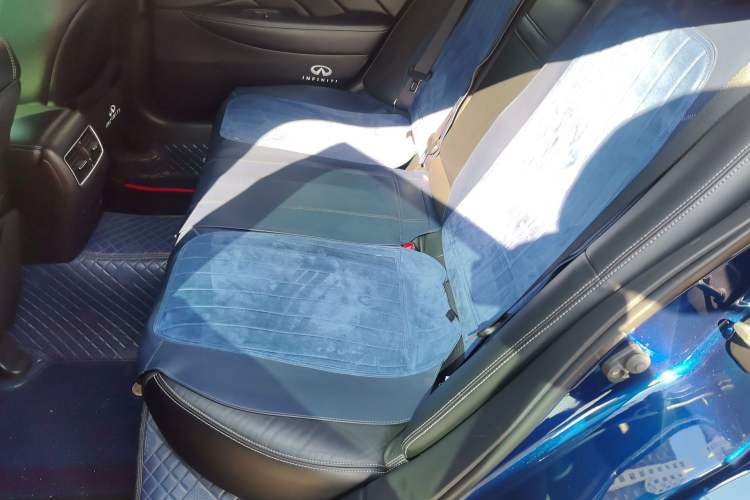 Used Infiniti Q50L 2021 2.0T Enjoyment Edition Left Rear Seat