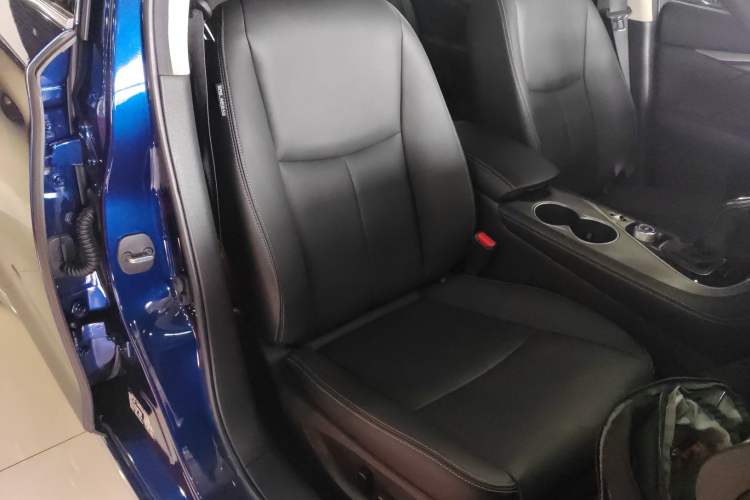 Used Infiniti Q50L 2021 2.0T Enjoyment Edition Right Front Seat