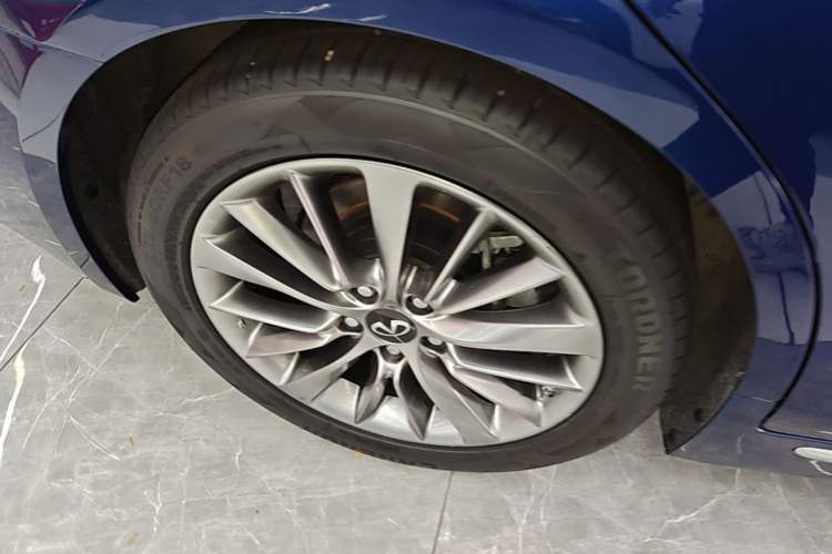 Used Infiniti Q50L 2021 2.0T Enjoyment Edition Right Rear Wheel Hub