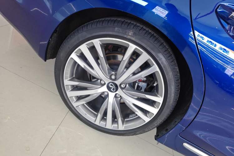 Used Infiniti Q50L 2021 2.0T Enjoyment Sport Edition Right Rear Wheel Hub