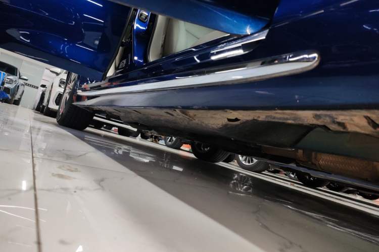 Used Infiniti Q50L 2021 2.0T Enjoyment Edition Right Side Sill