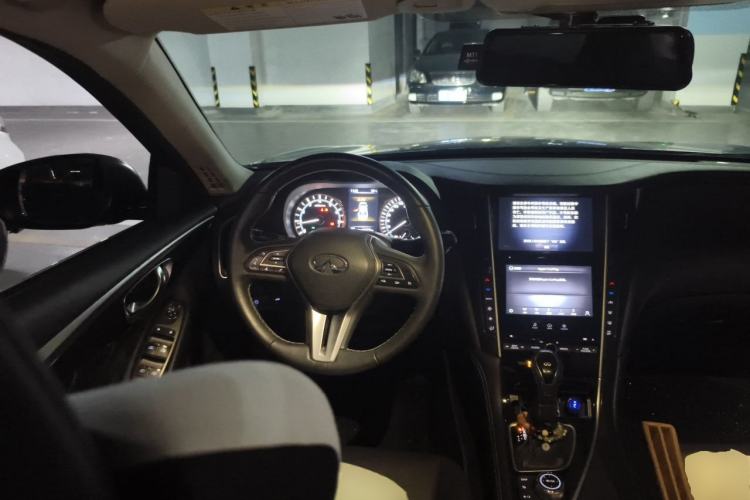 Used Infiniti Q50L 2021 2.0T Comfort Edition Steering Wheel