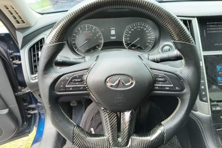 Used Infiniti Q50L 2021 2.0T Enjoyment Edition Steering Wheel