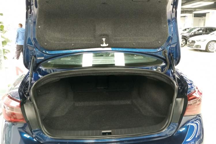 Used Infiniti Q50L 2021 2.0T Enjoyment Sport Edition Trunk