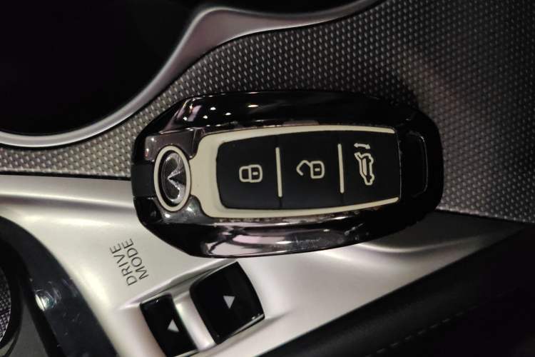 Used Infiniti Q50L 2021 2.0T Enjoyment Edition Vehicle Key