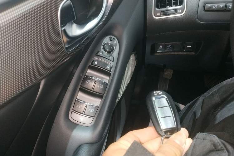 Used Infiniti Q50L 2021 2.0T Enjoyment Edition Vehicle Key