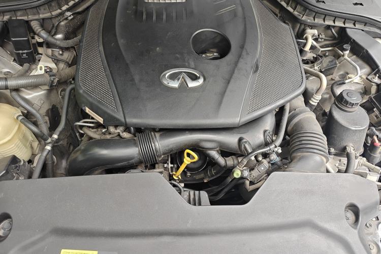 Used Infiniti Q50L 2021 2.0T Comfort Edition Engine Bay