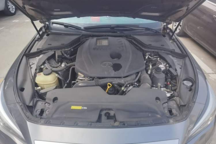 Used Infiniti Q50L 2021 2.0T Enjoyment Edition Engine Bay
