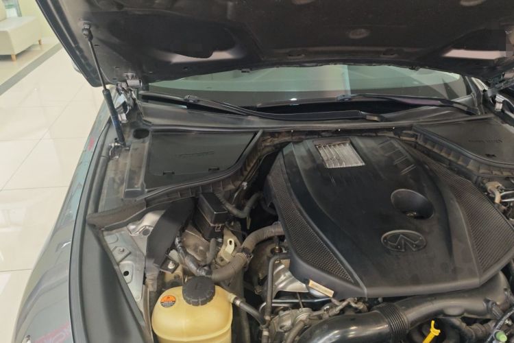 Used Infiniti Q50L 2021 2.0T Comfort Edition Engine Bay Right