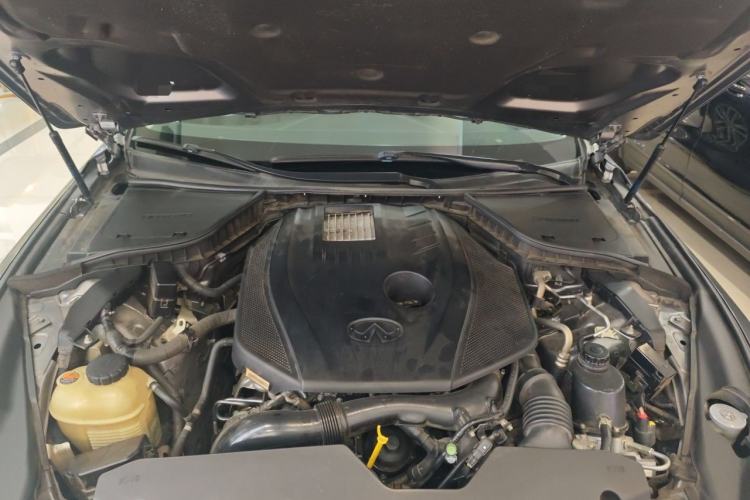 Used Infiniti Q50L 2021 2.0T Comfort Edition Engine Bay