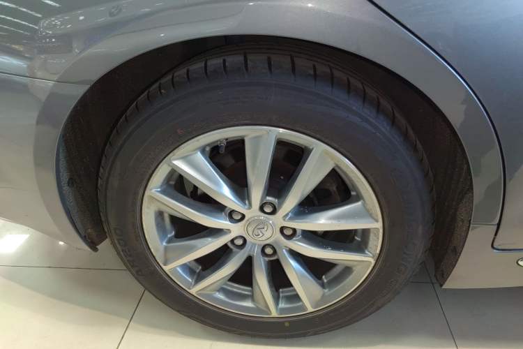 Used Infiniti Q50L 2021 2.0T Comfort Edition Exterior 3