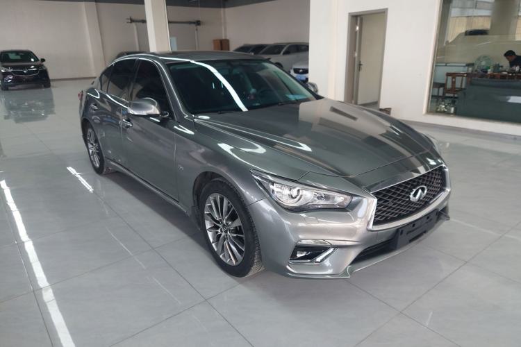 Used Infiniti Q50L 2021 2.0T Enjoyment Edition Front Right 45 Deg