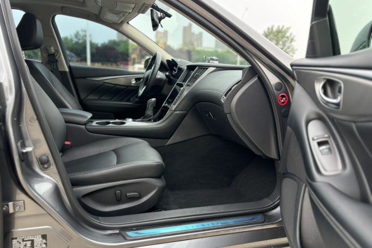 Used Infiniti Q50L 2021 2.0T Enjoyment Edition Interior 2