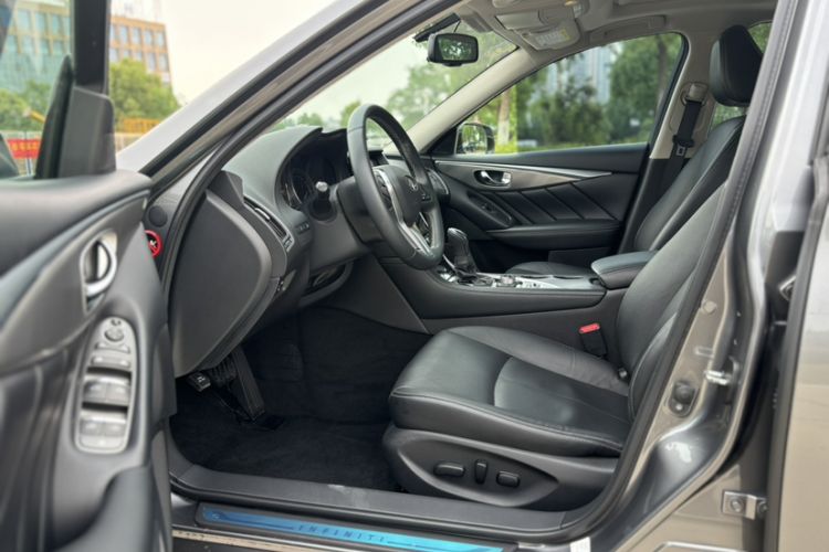 Used Infiniti Q50L 2021 2.0T Enjoyment Edition Interior 3