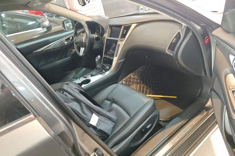 Used Infiniti Q50L 2021 2.0T Enjoyment Edition Right Front Seat