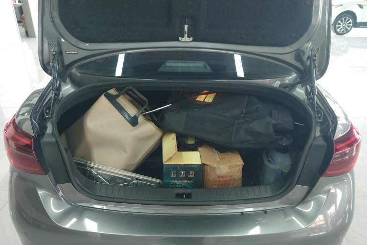 Used Infiniti Q50L 2021 2.0T Enjoyment Edition Trunk