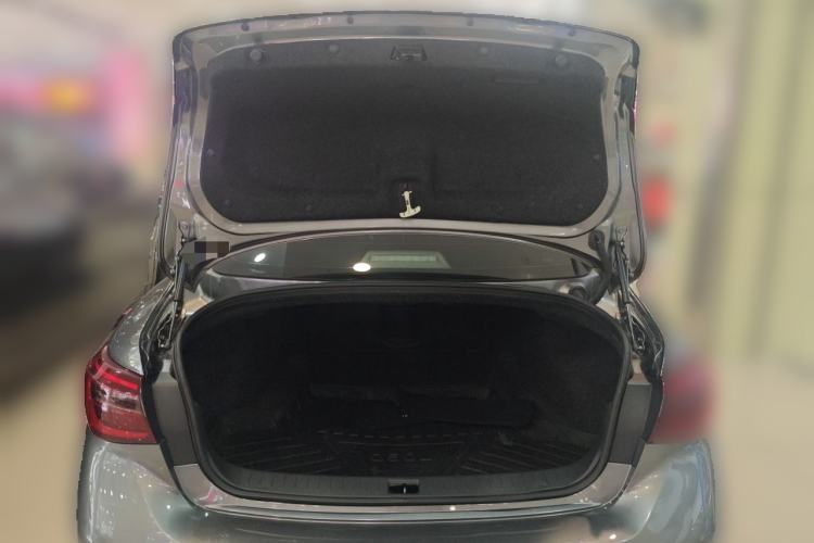 Used Infiniti Q50L 2021 2.0T Comfort Edition Trunk