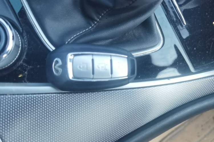 Used Infiniti Q50L 2021 2.0T Enjoyment Edition Vehicle Key